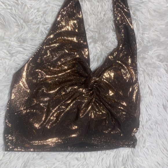 Paperoc Halter Crop Top - Picture 2 of 4